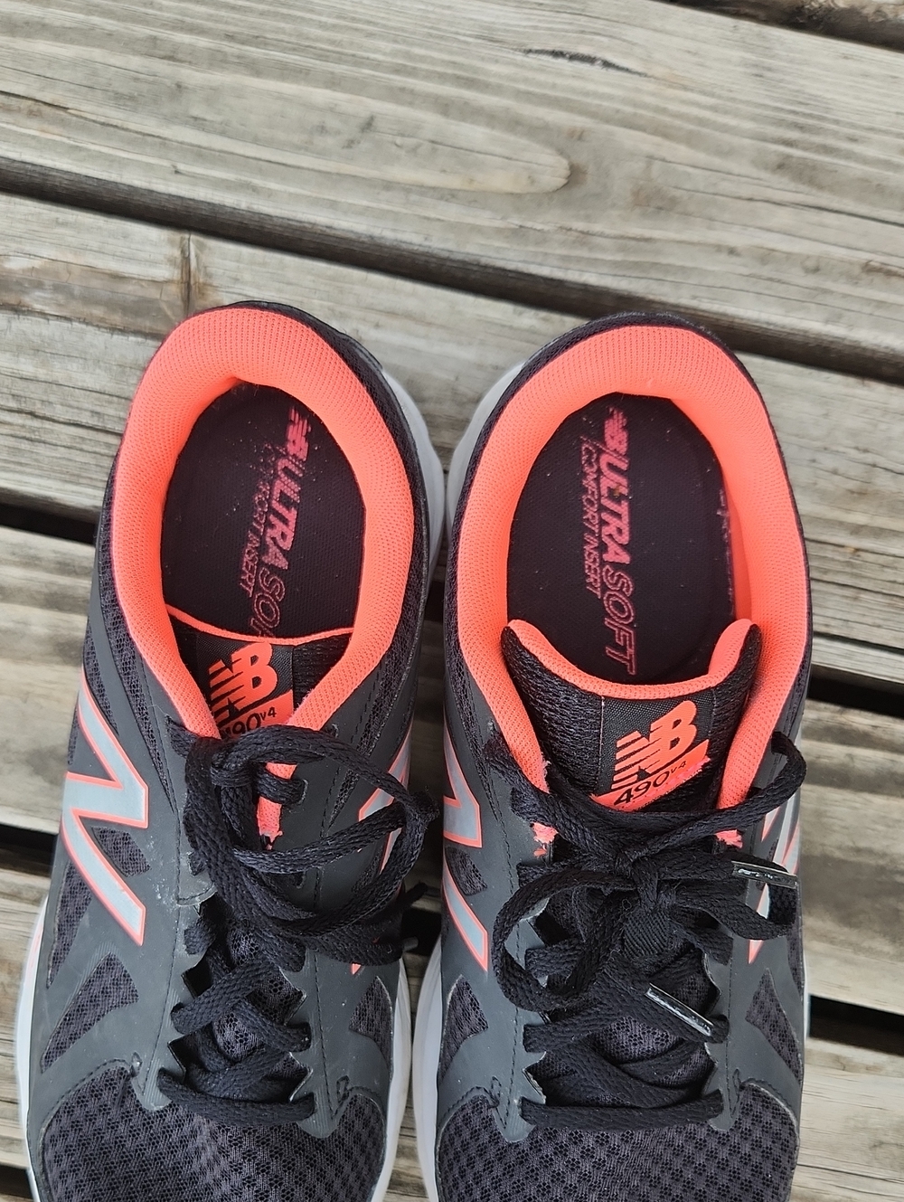 New Balance 490 V4 Black Pink Tennis Shoe Running Walking Workout Speed Ride 11 - Picture 3 of 8